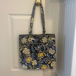 NWOT Vera Bradley tote bag